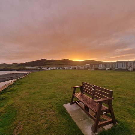 Bayview At Pengarreg Hotel Llanrhystyd Bagian luar foto