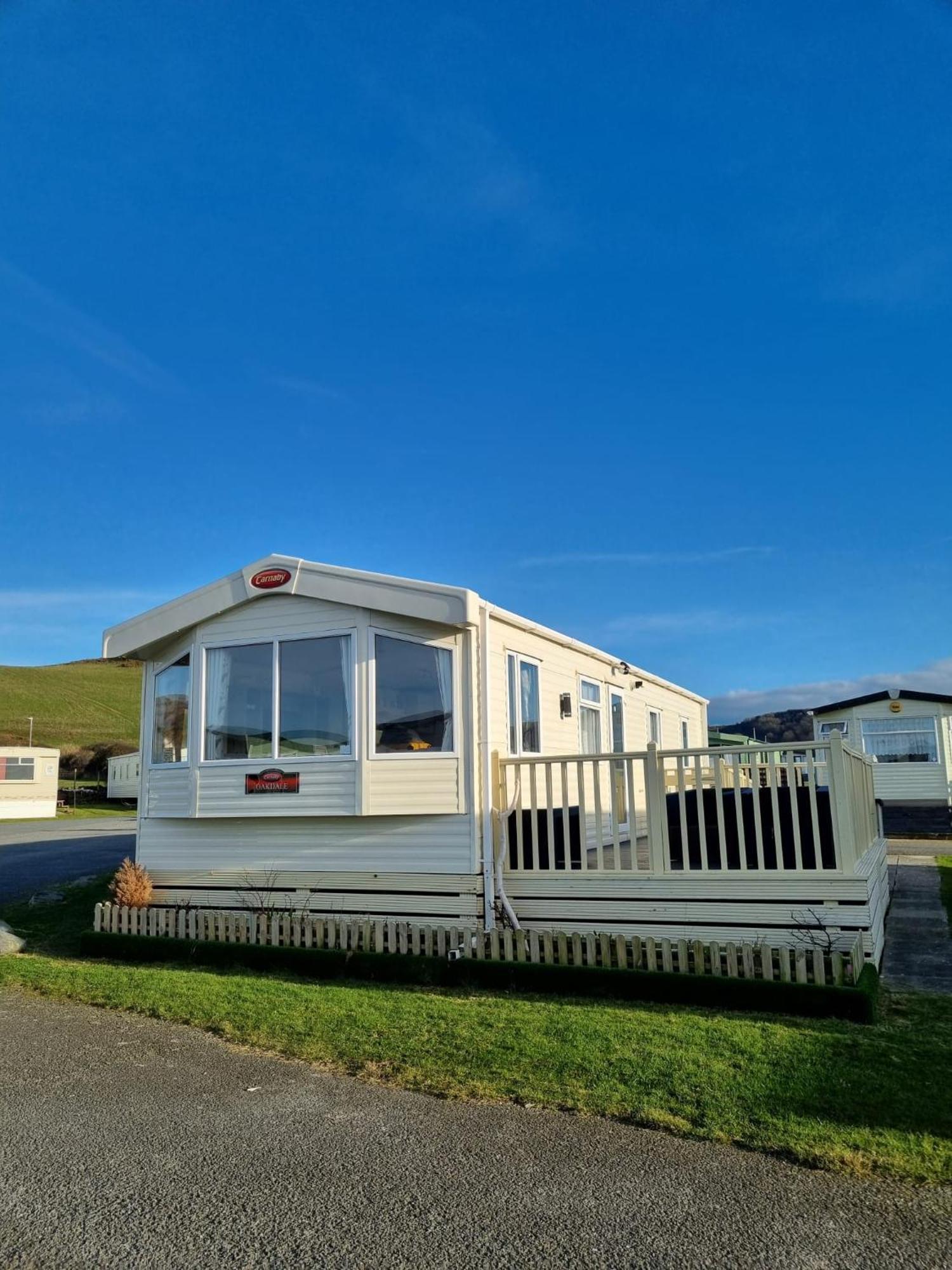 Bayview At Pengarreg Hotel Llanrhystyd Bagian luar foto